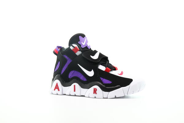 Nike Air Barrage Mid QS 